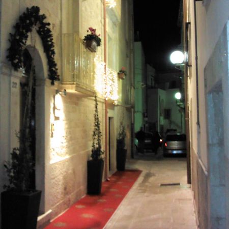 Albergo Diffuso Dimora Rossi B&B Turi Exterior photo