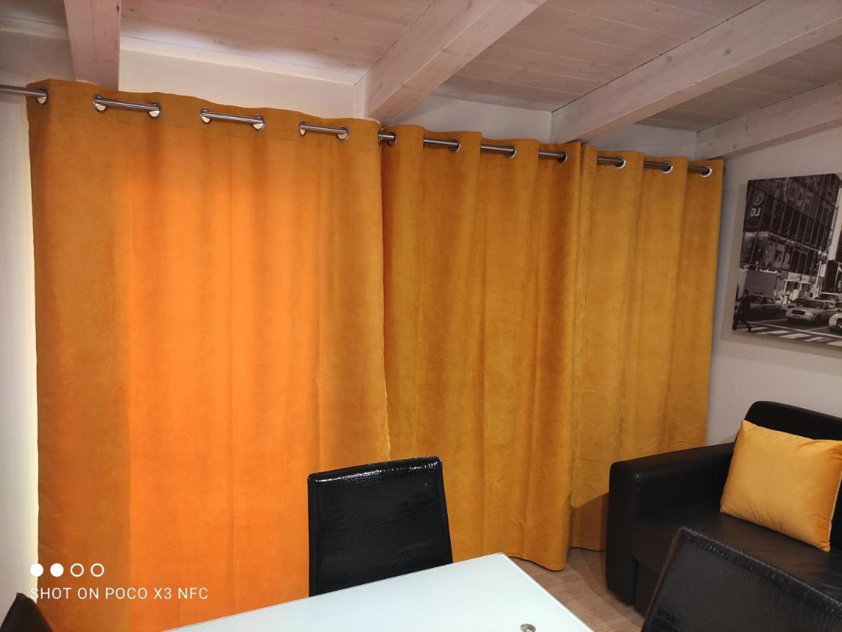 Albergo Diffuso Dimora Rossi B&B Turi Exterior photo