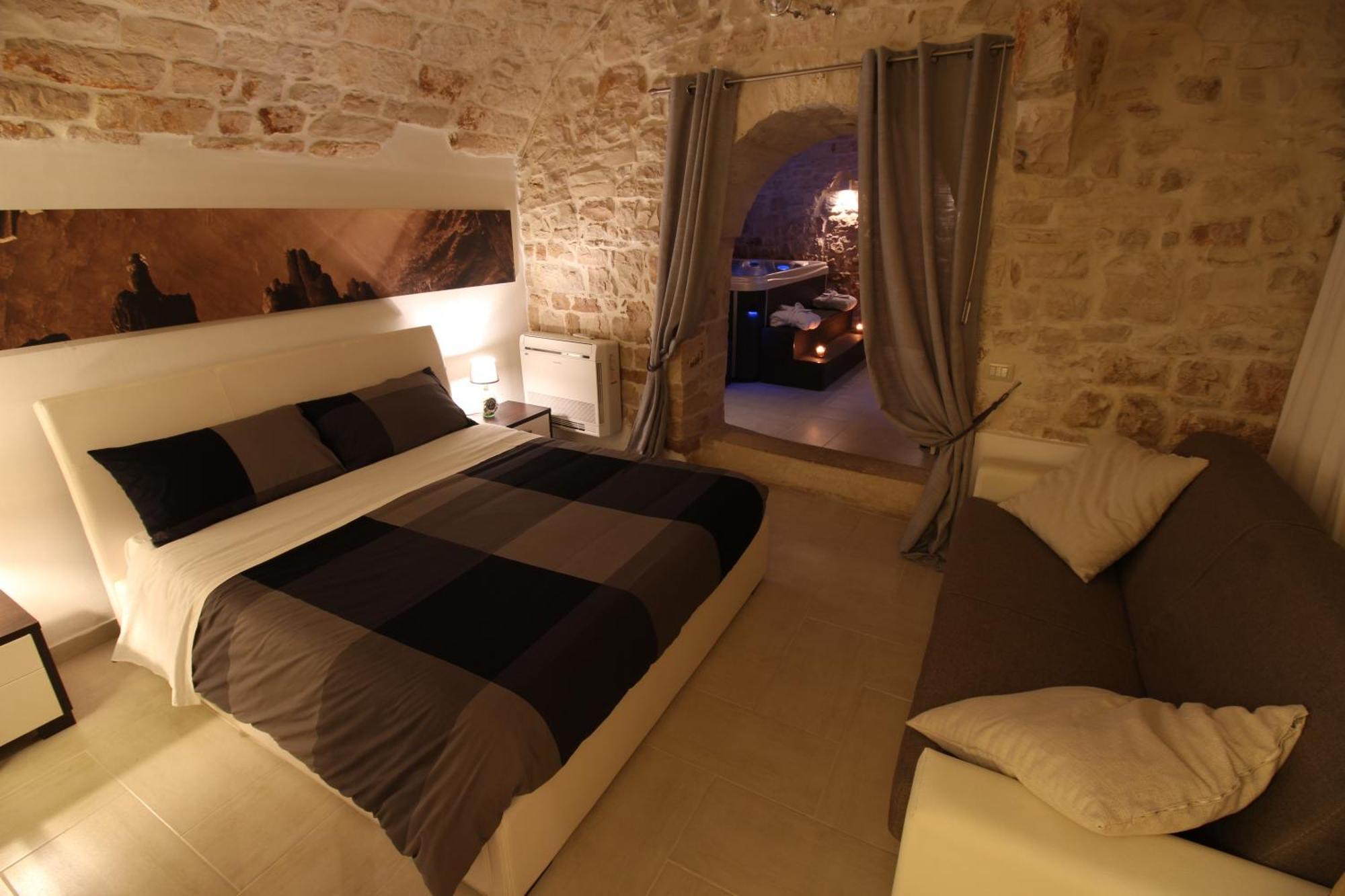 Albergo Diffuso Dimora Rossi B&B Turi Exterior photo