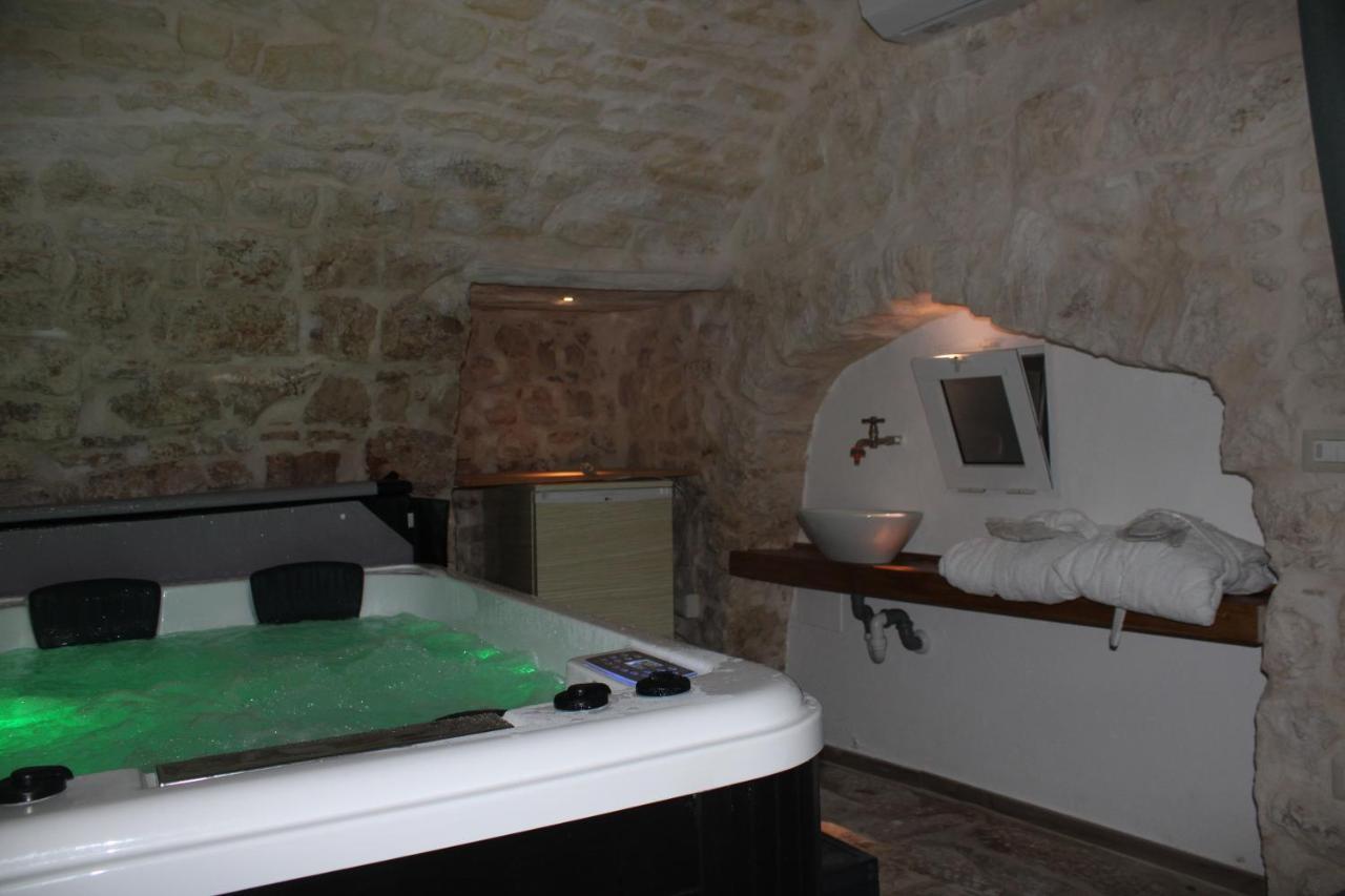 Albergo Diffuso Dimora Rossi B&B Turi Exterior photo