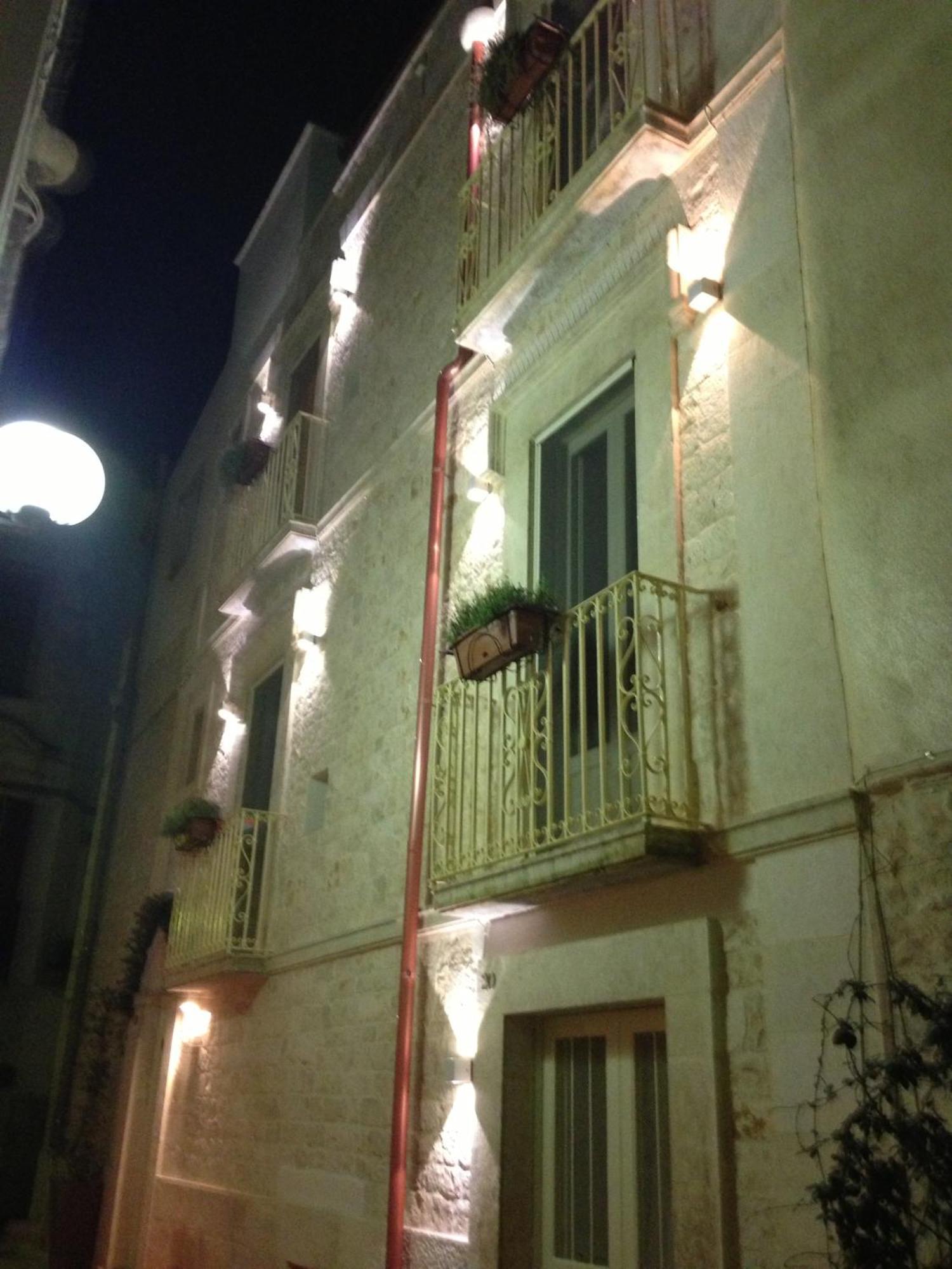 Albergo Diffuso Dimora Rossi B&B Turi Exterior photo